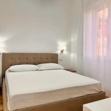 Lolus House Rom